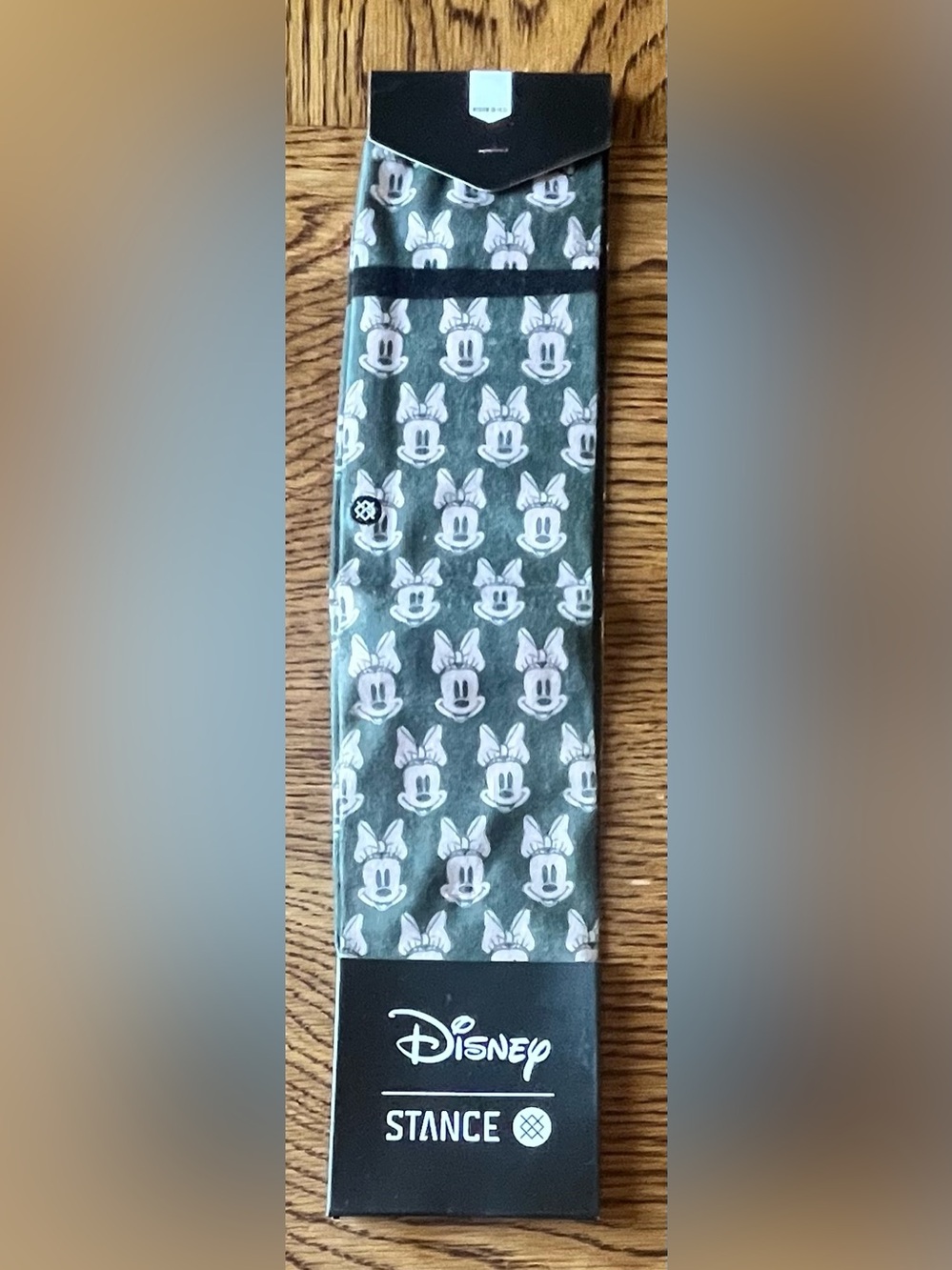 Disney Stance Minnie Mouse Pattern Crew Socks Women’s Size M(8-10.5) BRAND NEW